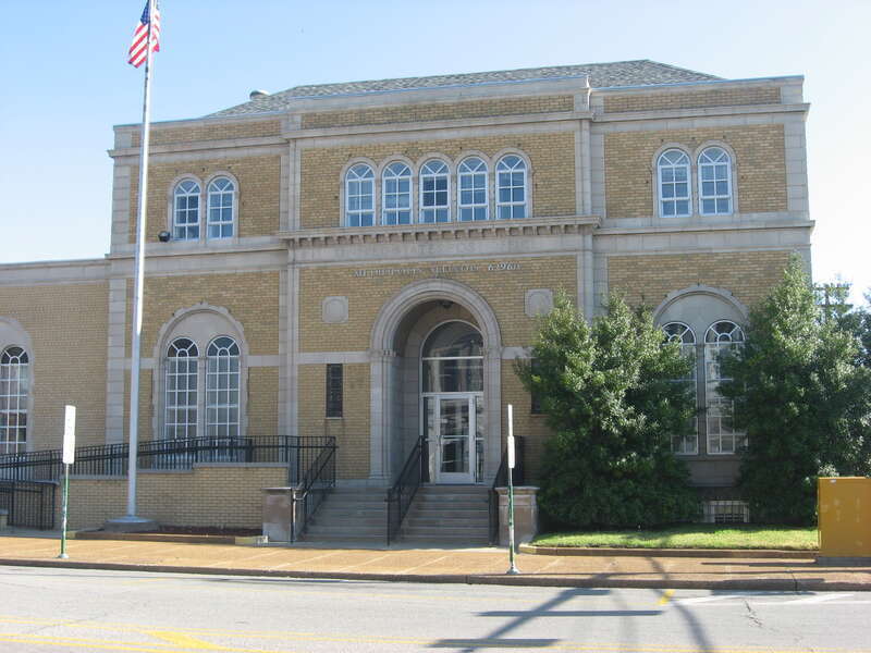 Front of the Metropolis post office, located at 101 W. Fifth Street in Metropolis, Illinois, United States.