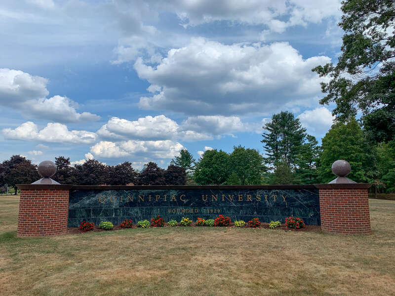Quinnipiac University entry sign