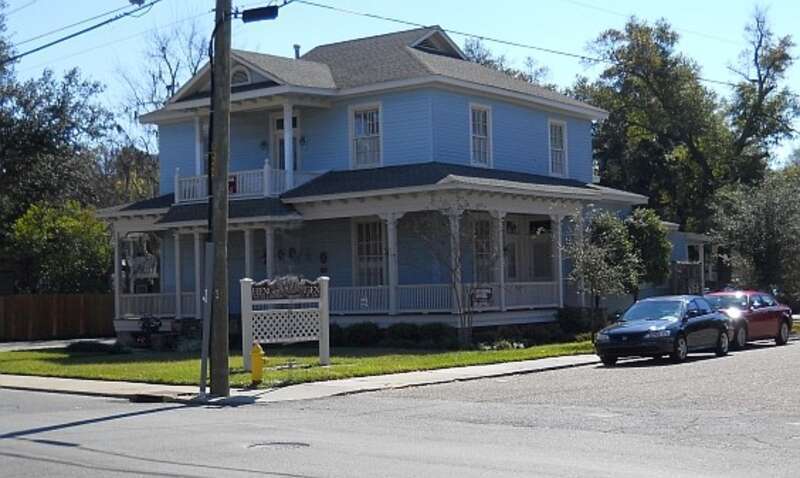 House at intersection of Seal Avenue and West Howard Avenue in West Central Historic District, Biloxi, Harrison County, Mississippi, USA.  Historic District was added to National Register of Historic Places on May 18, 1984.
