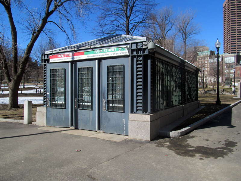 The south headhouse to the westbound Green Line platform at Park Street station in March 2015