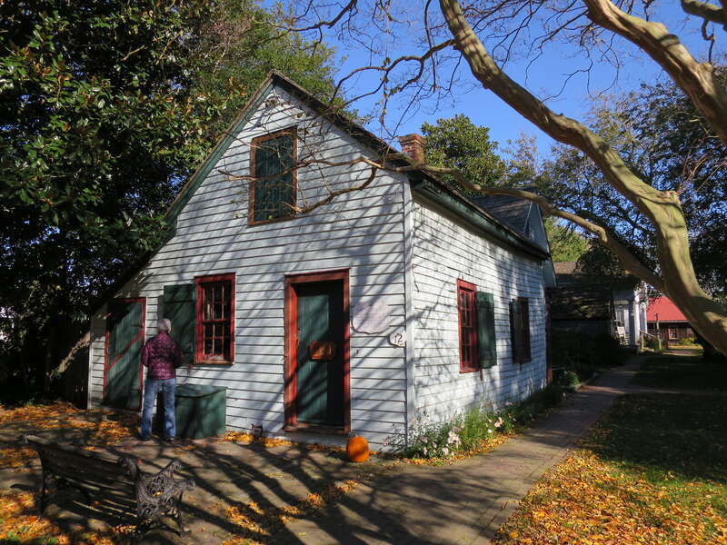Thompson Country Store c. 1800