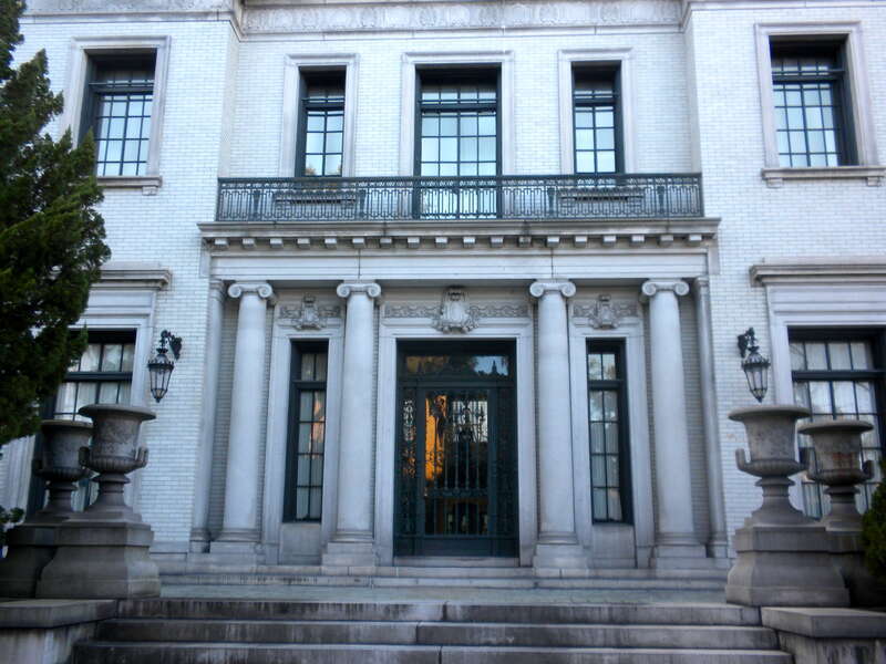 Armstrong House (now Bouhan, Williams &amp;amp; Levy LLP) (1917), bought and restored by James Arthur Williams, 447 Bull Street