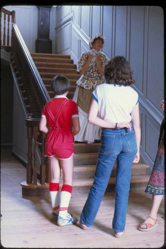Members of interpretive staff reenact scenes from daily life in colonial Jamestown.
Keywords: Jamestowne (English colonly; est. April 1607; Va.); Colonization of the Americas (1564-1775) -- English; Living history -- Colonial America; Living history