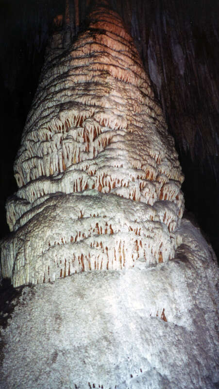 A fairly spectacular formation seen inside Carlsbad Caverns.
Carlsbad Caverns' main cavern is one of the most spectacular caves in the world. After visiting it, an &quot;average&quot; cave is outright yawn-inducing.

Considering the cut-rate quality of both my