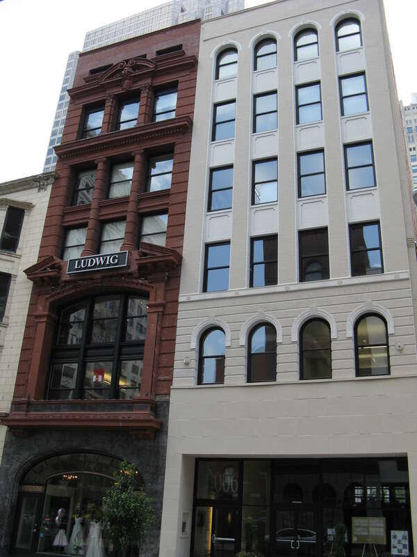 This   file was uploaded  with Commonist.