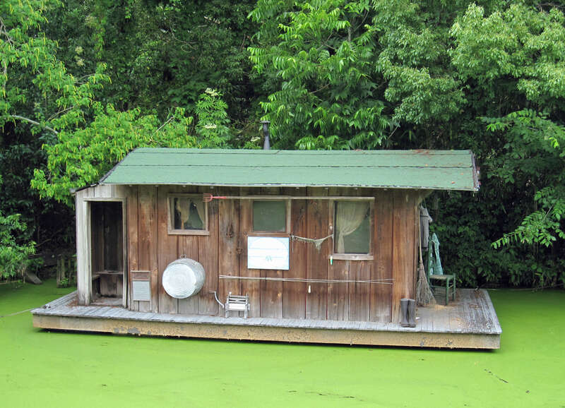 The Audubon Institute runs this outstanding zoo in Audubon Park in the southwest of the city, in addition to an aquarium and an insectarium near the French Quarter.

Part of an exhibit on local animals, this boathouse is an example of fisherman