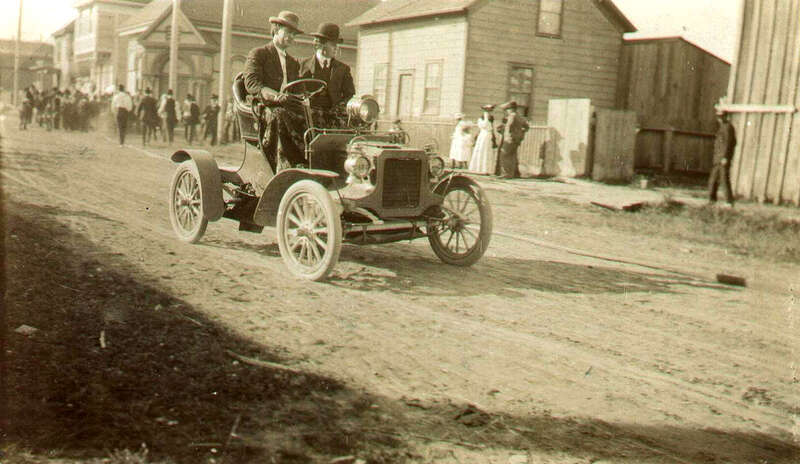 A similar picture of the same car, driver &amp;amp; passenger is in the Del Norte County Historical Society Museum and is labeled 'Dr. Mathew Fountain of Blue Lake, CA, with Elmer McCullough in the first auto in Crescent City, 1905.'   It looks like it