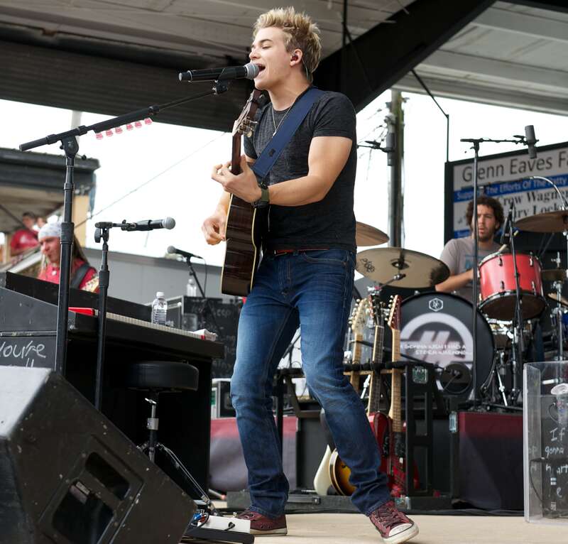 Hunter Hayes performs live in Frederick Maryland