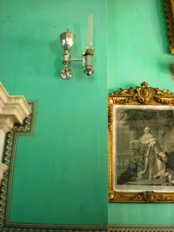 Worst home tour ever