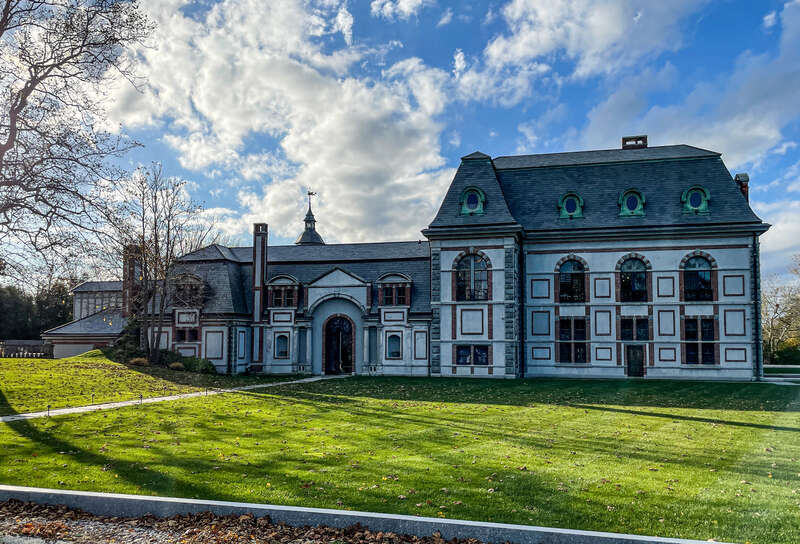 Belcourt's east façade, facing Bellevue Avenue