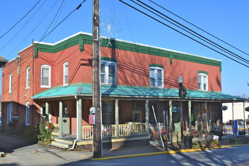 Building in the Milton (Delaware) Historic District, a dded to NRHP	June 25, 1982. The HD runs along Delaware Highway 5 (Union and Federal Streets) and adjoining streets.





This is an image of a place or building that is listed on the National