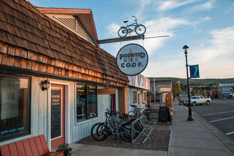 Grand Marais, Minnesota
FIREWEED
BIKE
COO P.
WELCOM
FRAME SHOP
APPONTMEN
218.387.2491

GRAND MARAIS 7DULUTH