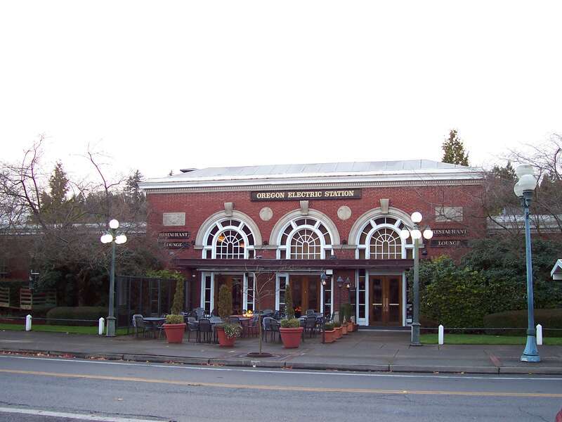 Former Oregon Electric Railway station in Eugene, Oregon