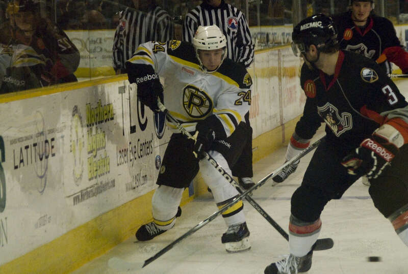 _ERI6269
Portland Pirates vs Providence Bruins
American Hockey League (AHL)
Providence wins 5-4 in the last Friday game of the season!
Photo taken by Sarah Connors at Providence, Rhode Island on April 8, 2011 using a Nikon D200.

This photo also