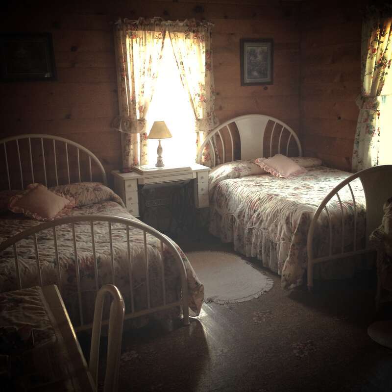 The Oregon Hotel (Mitchell, Oregon). Interior of one of the rooms.
