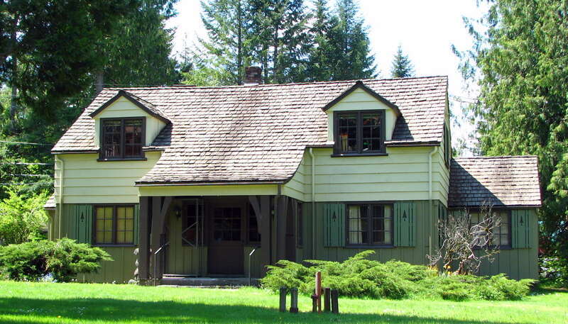 Timber Office of the historic Zigzag Ranger Station (built 1917), located at 70220 East Highway 26 in Zigzag, Oregon, United States, is listed on the US National Register of Historic Places (NRHP).





This is an image of a place or building that is