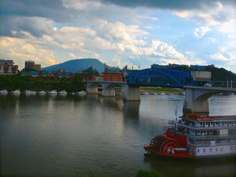 Chattanooga, looking South towards Lookout Mountain 2014