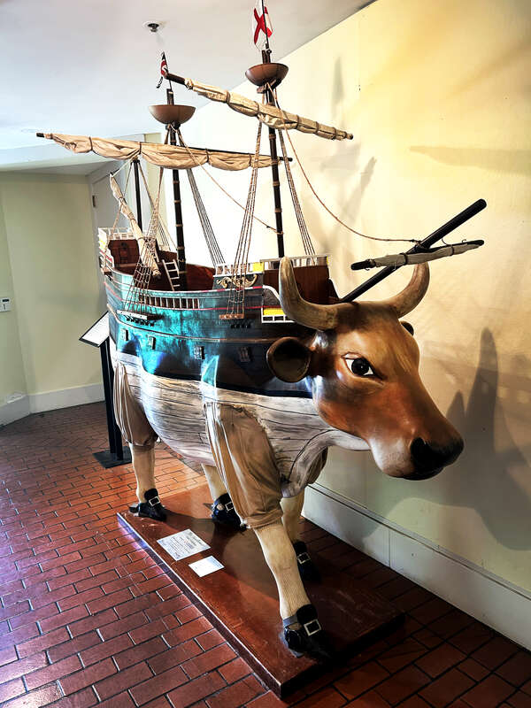 Designed by Joseph Keen
for the 2006 Cows on Parade
Displayed at Plimoth Patuxet, 
a living history museum complex featuring a

recreation of the village of the Mayflower Pilgrims