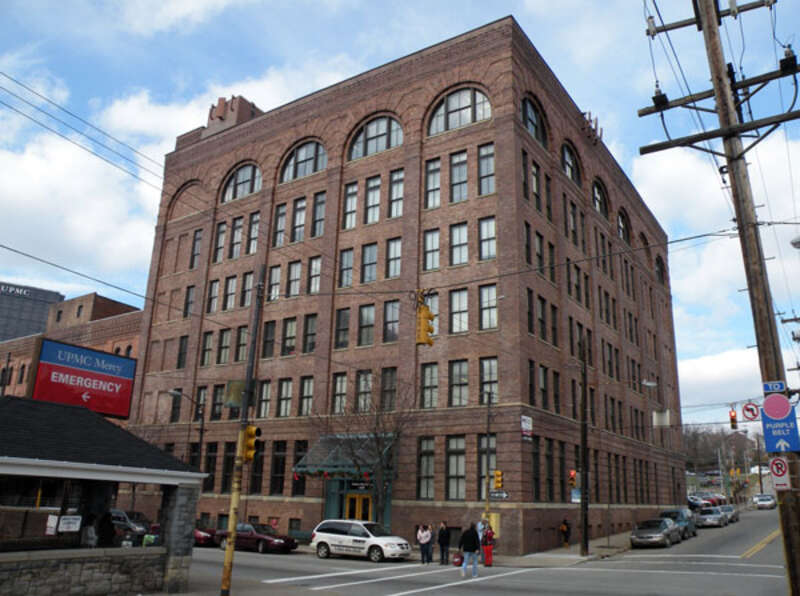 Picture of Reymer Brothers Candy Factory (also known as the Forbes Pride Building, or Forbes Med-Tech Center) located at 1425 Forbes Avenue in the Bluff neighborhood of Pittsburgh, Pennsylvania, on December 4, 2009.  The building was built circa