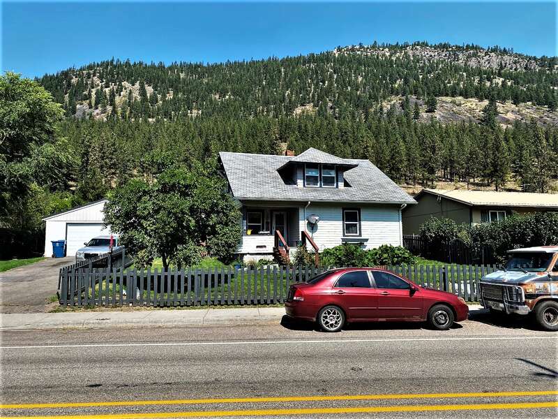 Wilson House  Address is currently 114 Railroad Avenue.