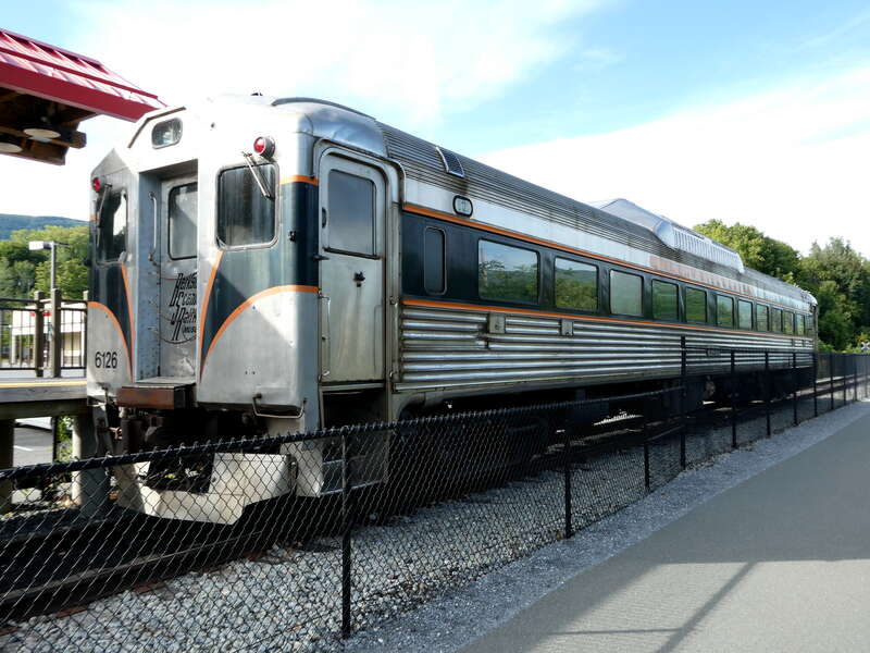 RDC #6126 at Adams station in September 2022