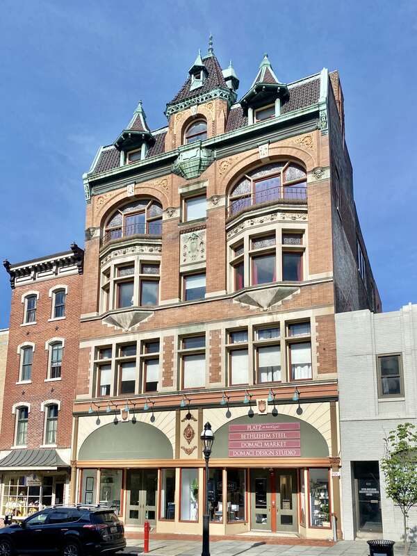 Built in 1892, this five-story Chateauesque, Queen Anne, and Renaissance Revival-style building was designed by Willis G. Hale and built for George H. Myers, whom was the director of the First National Bank of Bethlehem, the Lehigh Valley Railroad,