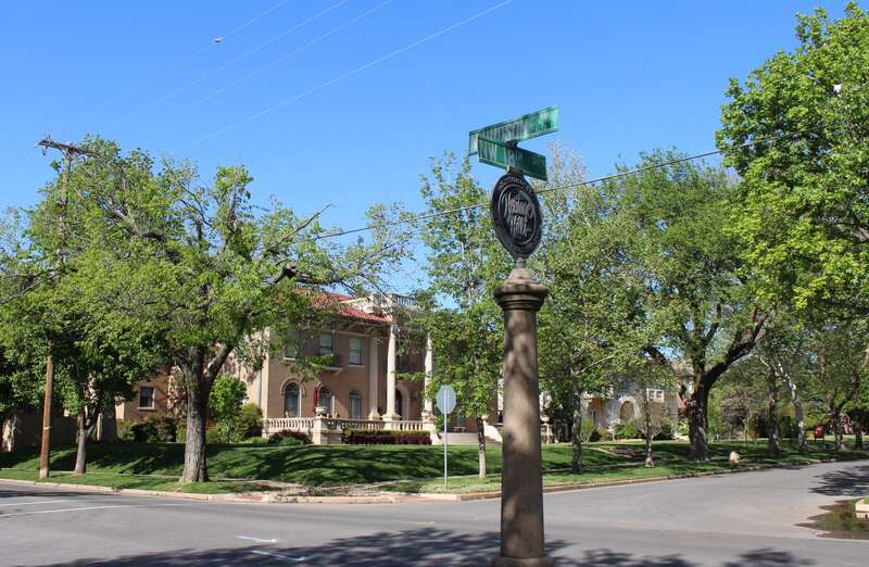 NW 18th St - Oklahoma City, OK USA - Heritage Hills