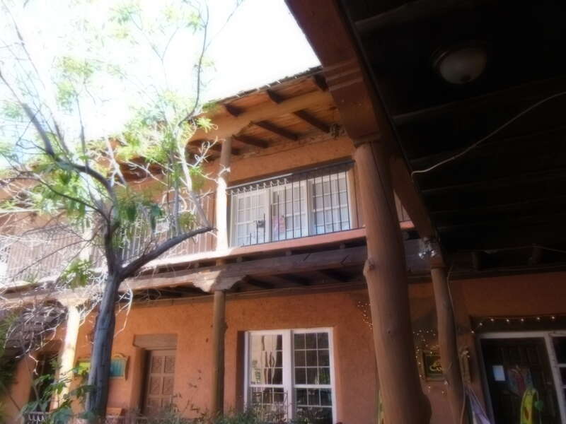 137 East Las Cruces Ave