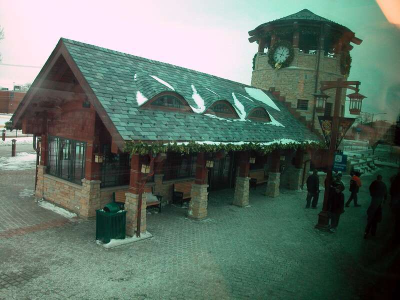 20040110 62 Tinley Park Metra station
