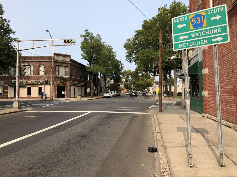 View east along New Jersey State Route 28 (Fifth Street) at Union County Route 531 (Park Avenue) in Plainfield, Union County, New Jersey