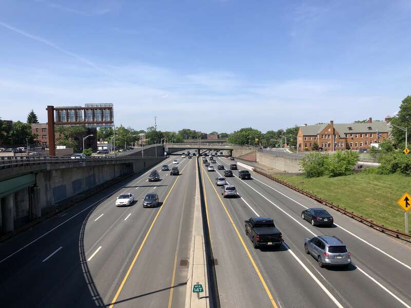 View north along New Jersey State Route 444 (Garden State Parkway) from the overpass for the ramp to Interstate 280 (Essex Freeway) in East Orange, Essex County, New Jersey