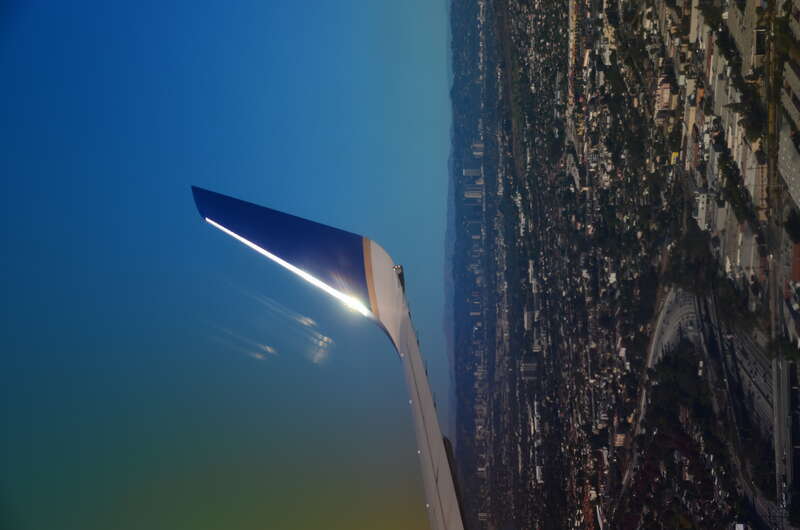 Approaching LAX (a0004527)