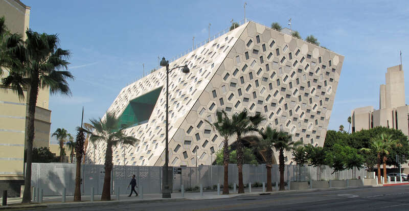 Audrey Irmas Pavilion of the Wilshire Boulevard Temple, recently opened. Los Angeles, CA