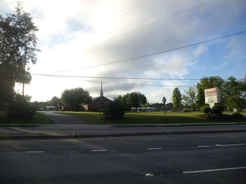 Bemiss Rd Baptist Church, 3307 Bemiss Rd, Valdosta, Lowndes County, Georgia. Mailing address is Valdosta, but church is not technically inside the city limits.