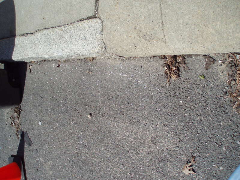 Photographs of an emergency response to a release of mercury on Bisson Street, Beverly, Massachusetts.
April 1 &amp;amp; 2, 2010
MassDEP RTN: 3-0029174

Site summary information with link to reports: