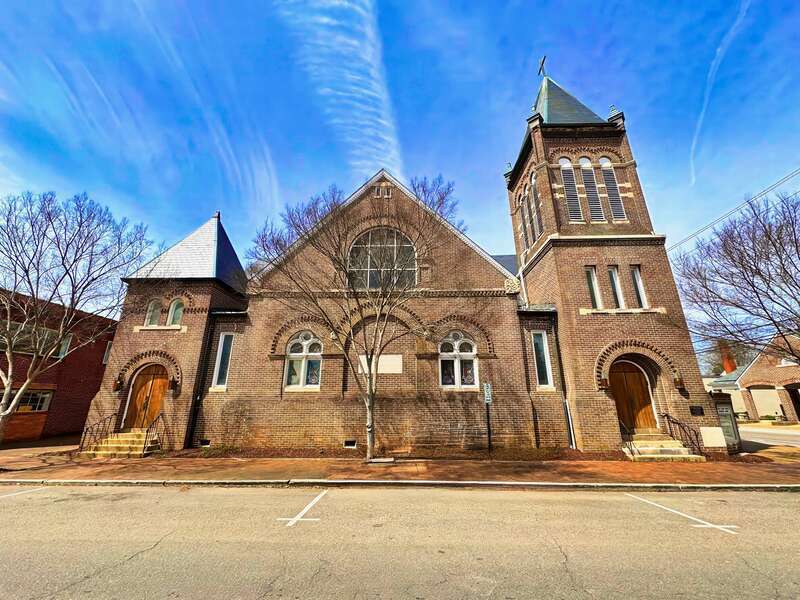 Broad Street United Methodist Church in Cleveland, Tennessee