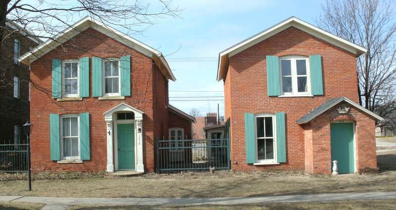 The Calder Houses located at 1214 and 1216 2nd Avenue Southeast in Cedar Rapids, Linn County, Iowa is on the National Register of Historic Places. Currently as of March 2011 each house is the location of a business. 1214 houses Sheree's Skin Care