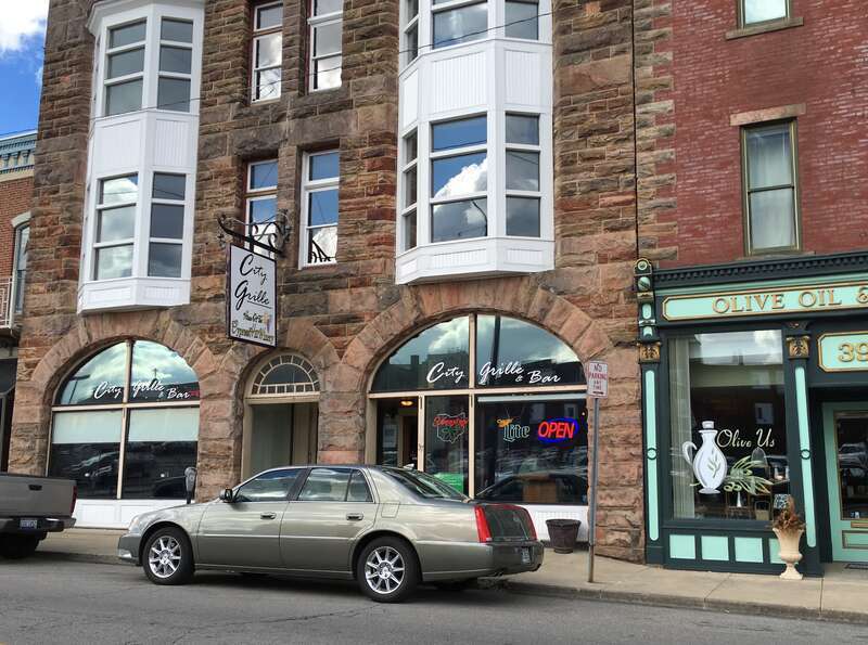 City Grille &amp;amp; Bar