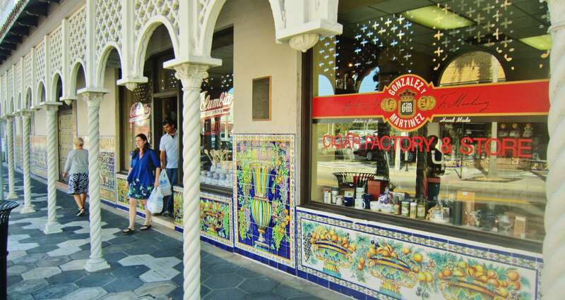 Fabrique de cigares à Ybor City, Tampa, Florida Cigar Factory