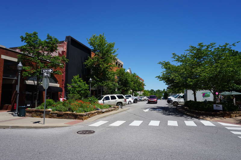 South Block Avenue in Fayetteville, Arkansas (United States).