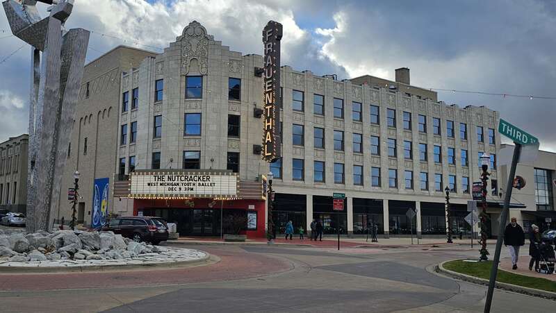 Frauenthal Center for the Performing Arts (performing arts center in Muskegon, Michigan, United States)