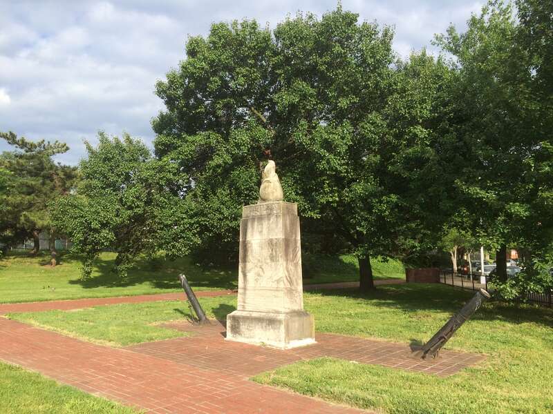 Photograph by Eli Pousson, 2016 June 8.