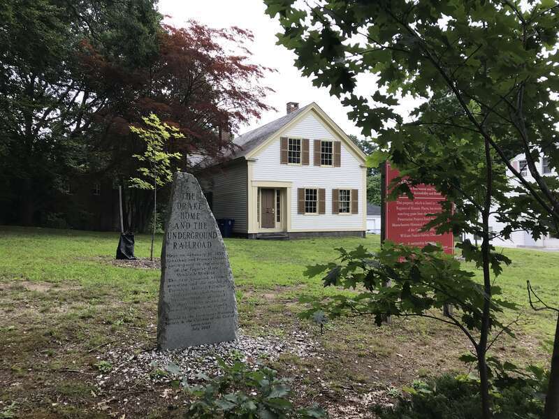 Historic sign, Frances H. and Jonathan Drake House, Leominster Massachusetts