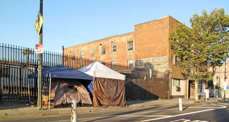 On 6th Street looking east towards the Hotel La Jolla, 587 Stanford Avenue, Los Angeles.
