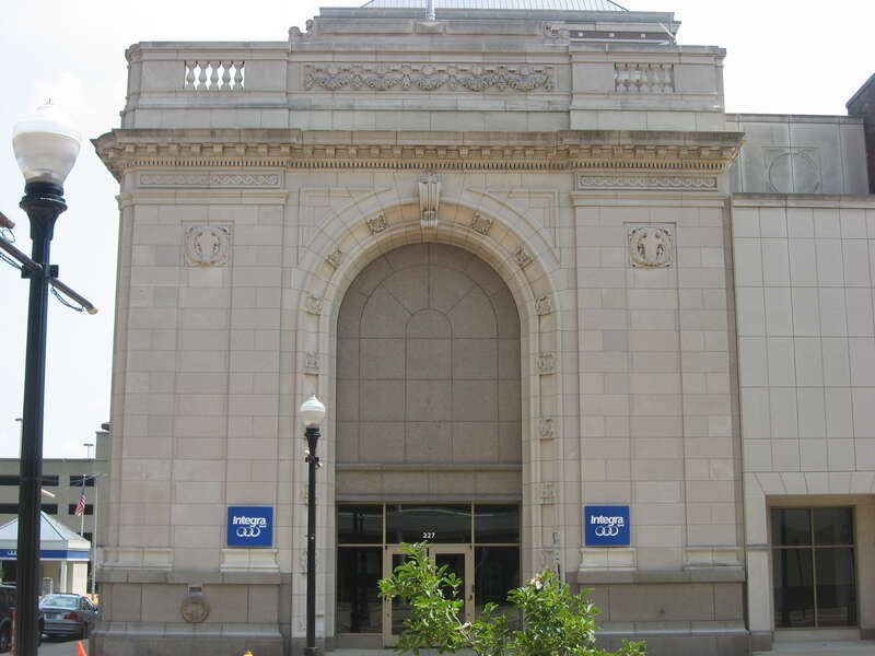 Front of the Integra Bank Building, located at 227 Main Street in Evansville, Indiana, United States.  Built in 1913, it is listed on the National Register of Historic Places.