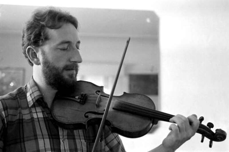 Local call number: FA1612
Title: James Kelly playing the Irish fiddle: Miami, Florida
Date: 1989
Photographer: http://www.floridamemory.com/solr-search/results/?q=collection:%22Florida Photographic Collection&quot; AND photographer:&quot;Saltzman, Riki,