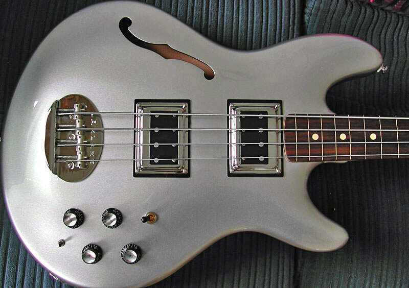 Lakland Hollowbody bass