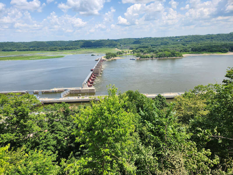 A view of the Lock and Dam from the Iowa side of the river from Eagle Point Park.