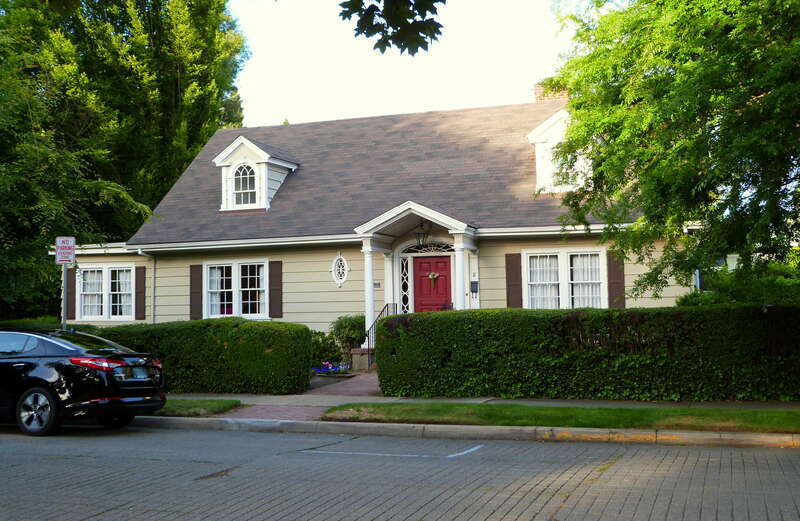 The historic Donald McKee House (built 1922), located at 8 Geneva Street in Medford, Oregon, United States, is listed as a contributing resource in the Medford Geneva-Minnesota Historic District. The historic district is listed on the US National