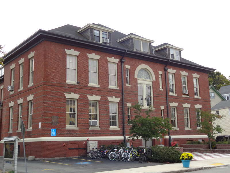 Hardie Building 
Montserrat College of Art

Beverly, Massachusetts